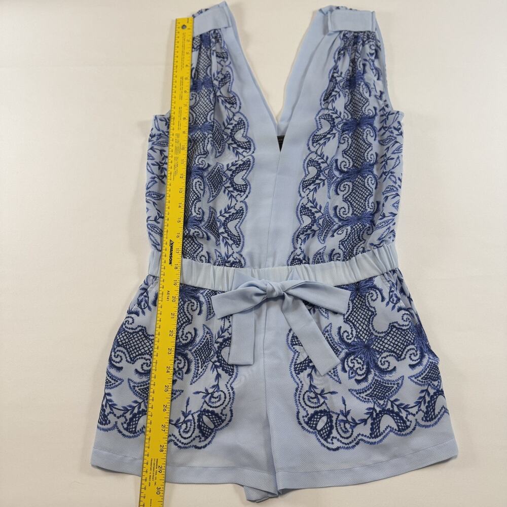 BCBG MAXAZRIA SIZE XS VANCE PRINTED V-NECK ROMPER LIGHT OASIS - Picture 7 of 13